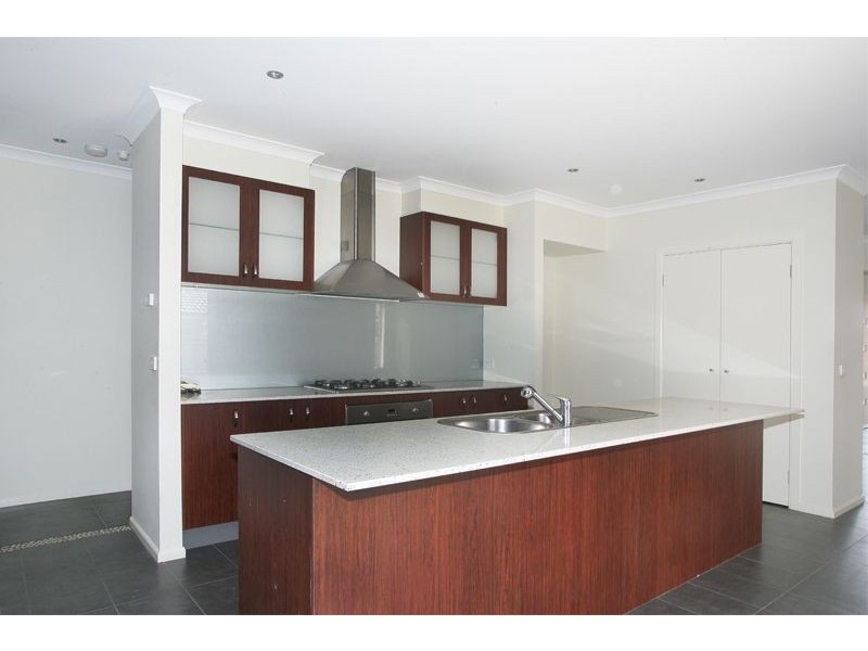 41 Ebony Court, Cranbourne VIC 3977