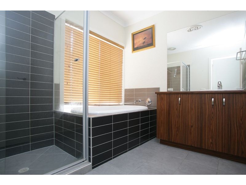 41 Ebony Court, Cranbourne VIC 3977