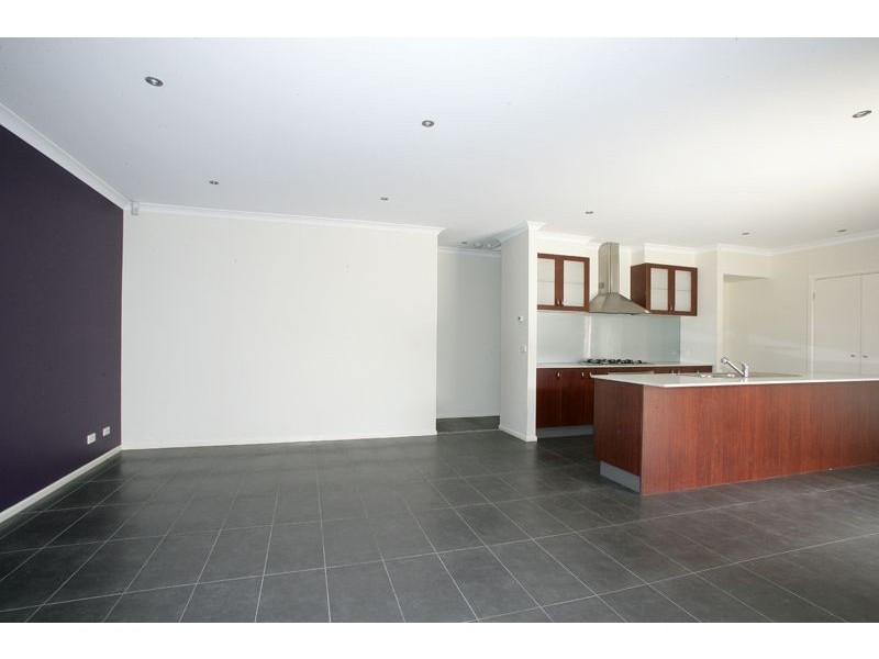 41 Ebony Court, Cranbourne VIC 3977