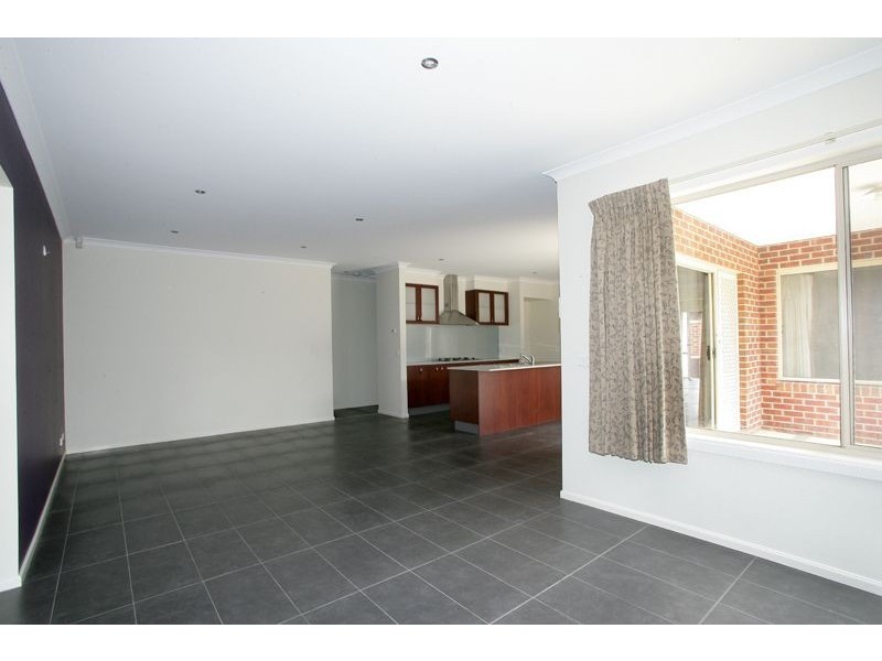 41 Ebony Street, Cranbourne VIC 3977