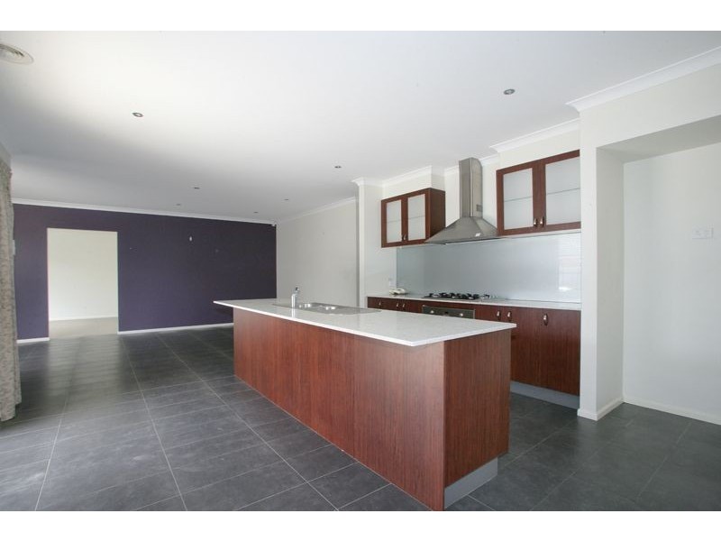 41 Ebony Street, Cranbourne VIC 3977