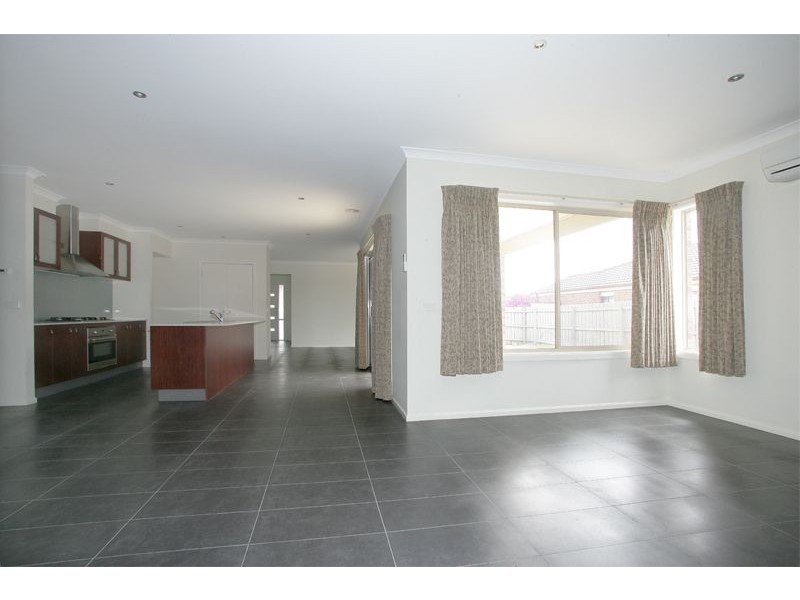 41 Ebony Street, Cranbourne VIC 3977