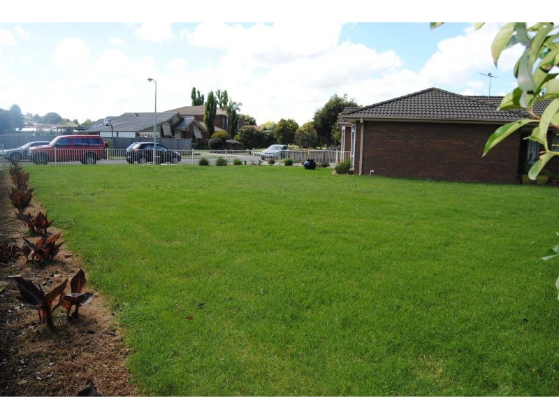 41 Narellan Drive, Hampton Park VIC 3976