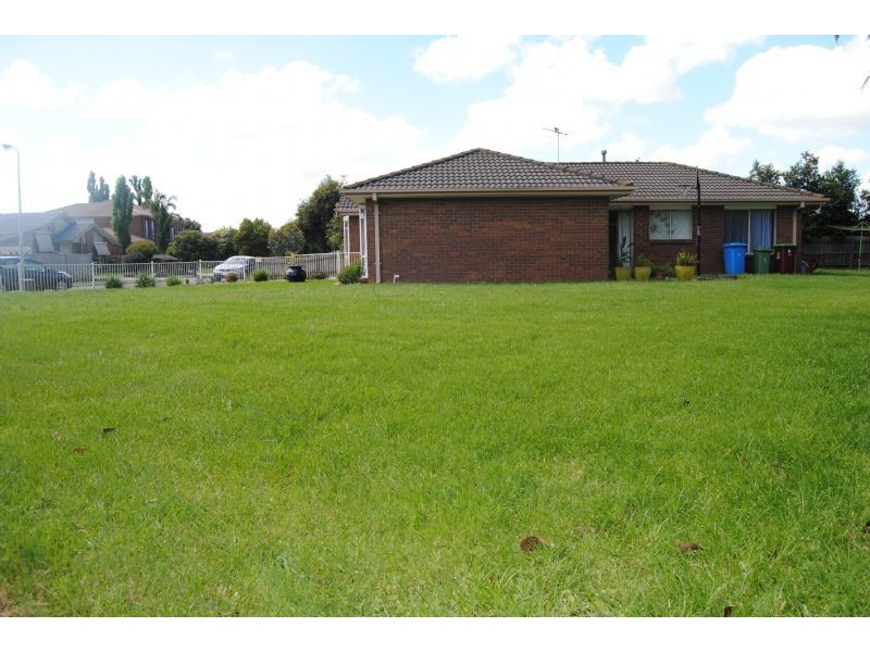 41 Narellan Drive, Hampton Park VIC 3976