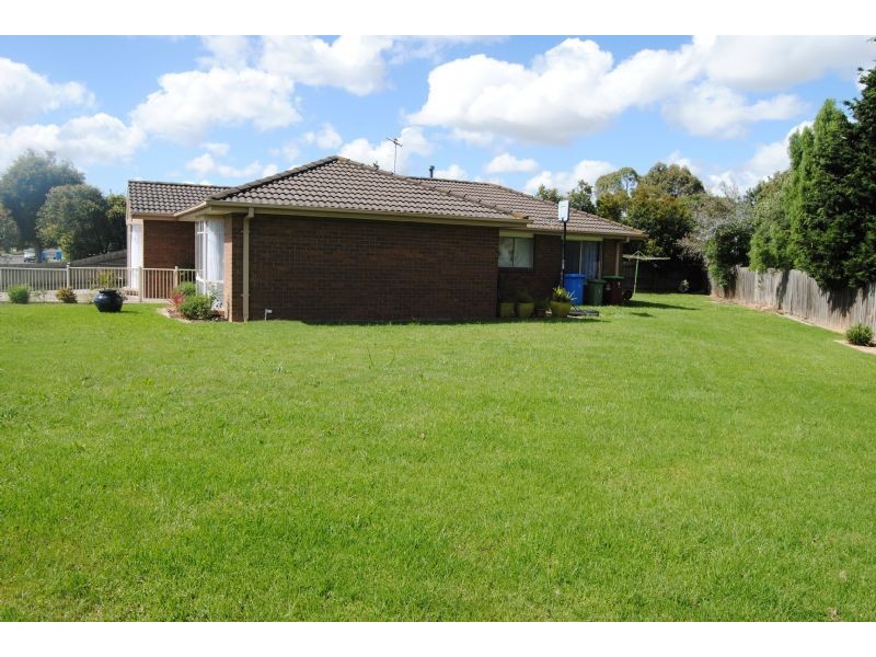 41 Narellan Drive, Hampton Park VIC 3976