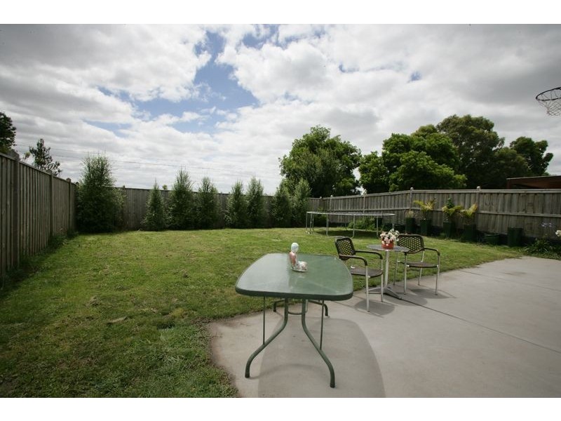 40 Silverwattle Drive, Lyndhurst VIC 3975