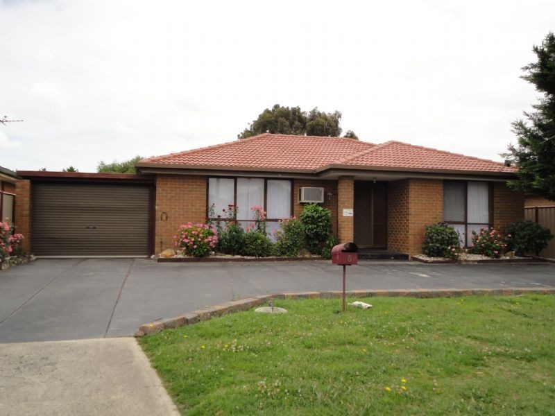 5 Sapphire Drive, Hampton Park VIC 3976