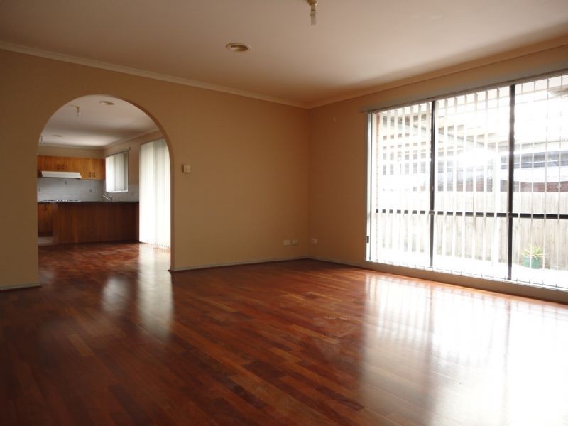 17 Strabane Way, Hampton Park VIC 3976