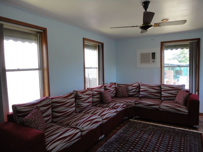 120 Pound Road, Hampton Park VIC 3976