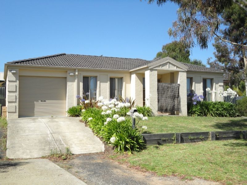 15 Farskiene Place, Hampton Park VIC 3976