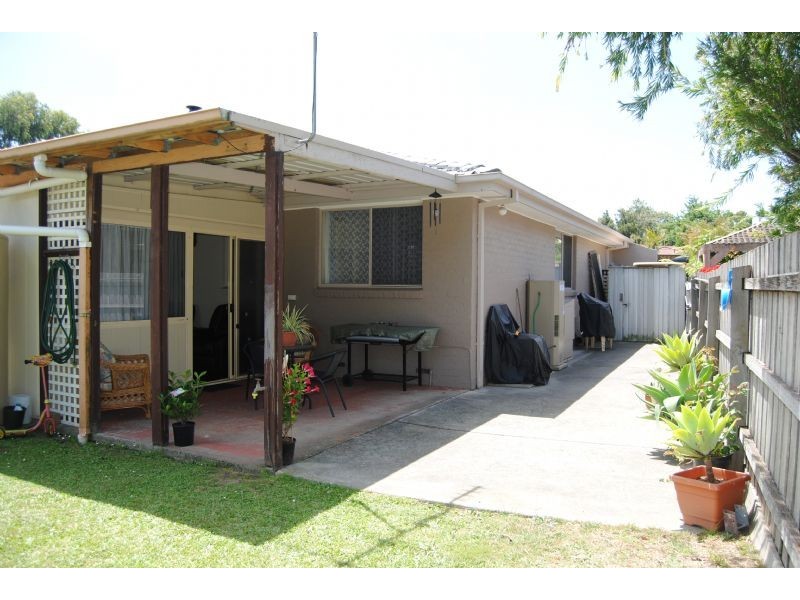 10 Millswyn Avenue, Hampton Park VIC 3976