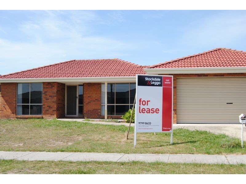 11 Sevilla Place, Hampton Park VIC 3976