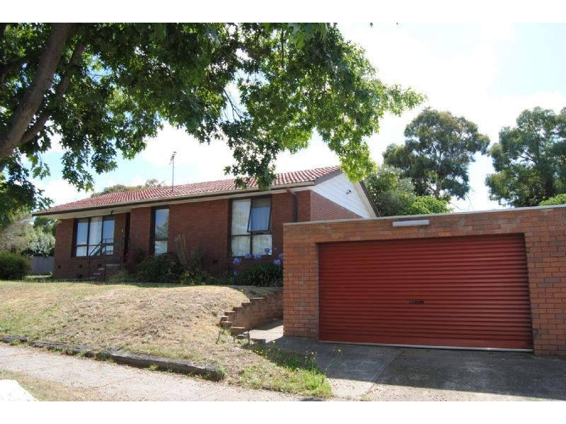 2 Cotham Square, Hampton Park VIC 3976