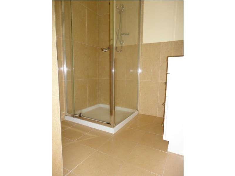 1/6 Hayes Road, Hampton Park VIC 3976