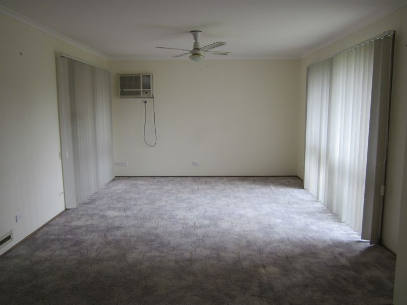 10 Benambra Way, Hampton Park VIC 3976