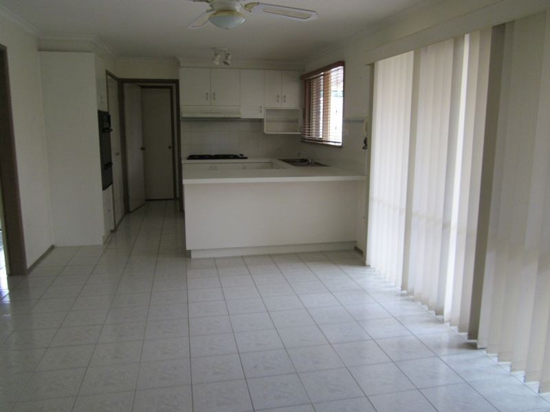 10 Benambra Way, Hampton Park VIC 3976