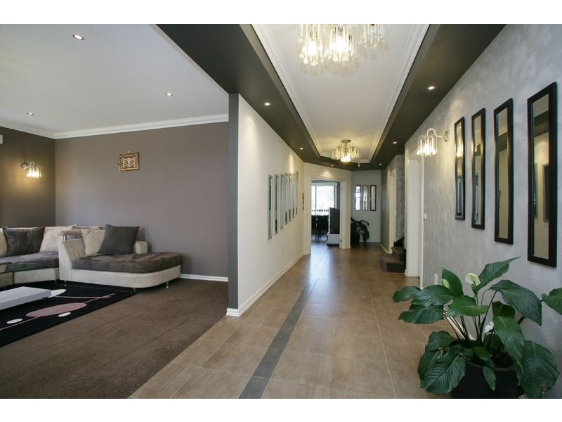 11 Executive Mews, Hampton Park VIC 3976