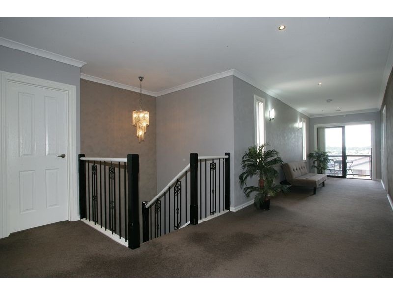 11 Executive Mews, Hampton Park VIC 3976