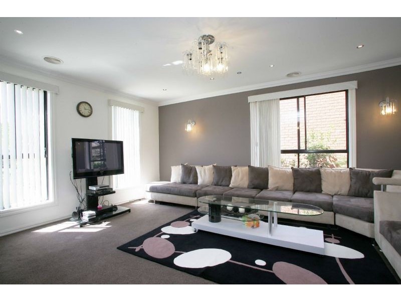11 Executive Mews, Hampton Park VIC 3976