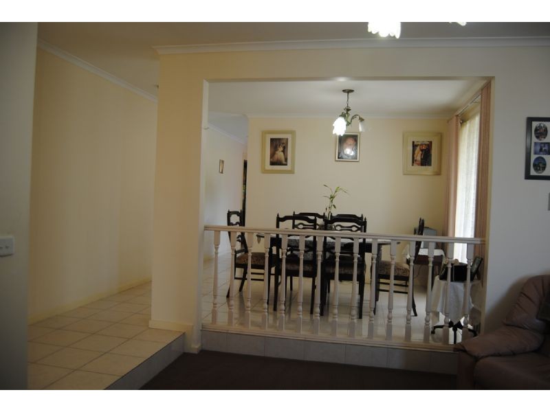 48 Strong Drive, Hampton Park VIC 3976