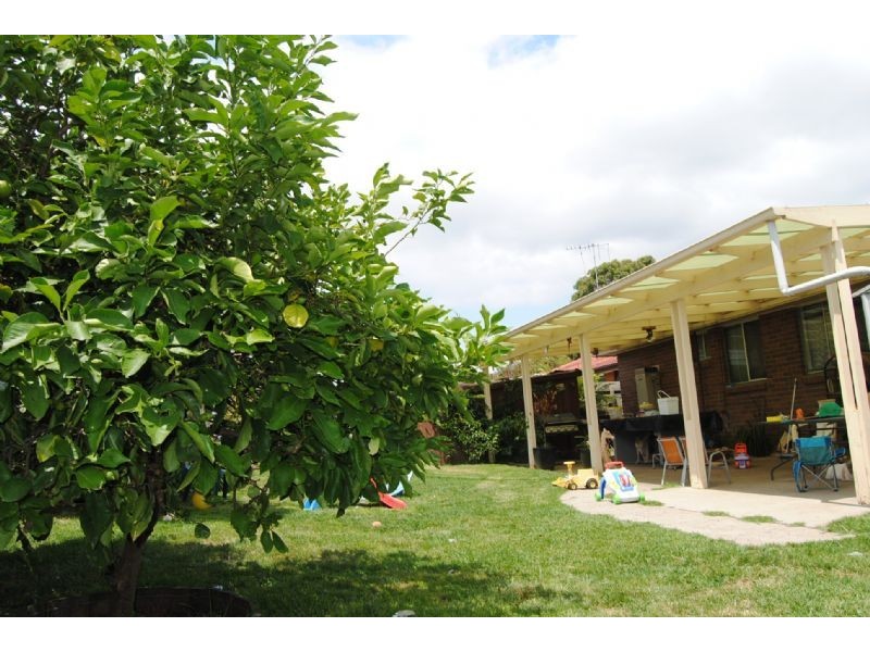 19 Millswyn Avenue, Hampton Park VIC 3976