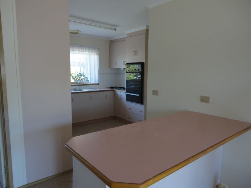 8 Gabrielle Court, Hampton Park VIC 3976