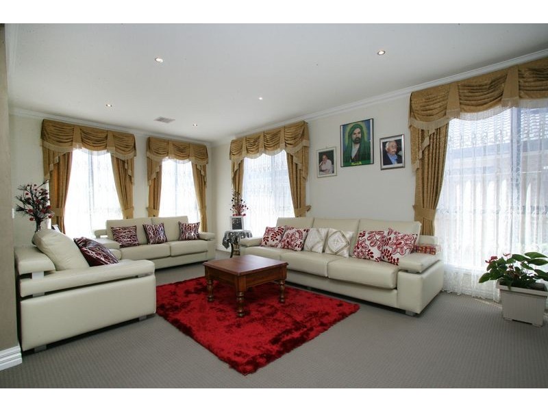 19 Sigvard Boulevard, Hallam VIC 3803