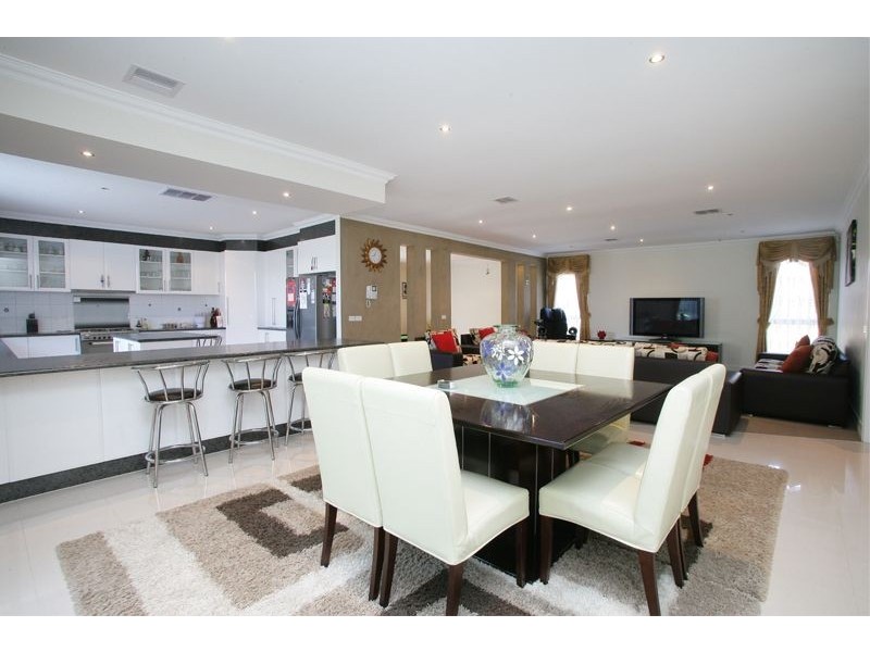 19 Sigvard Boulevard, Hallam VIC 3803