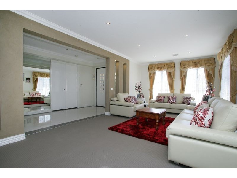 19 Sigvard Boulevard, Hallam VIC 3803