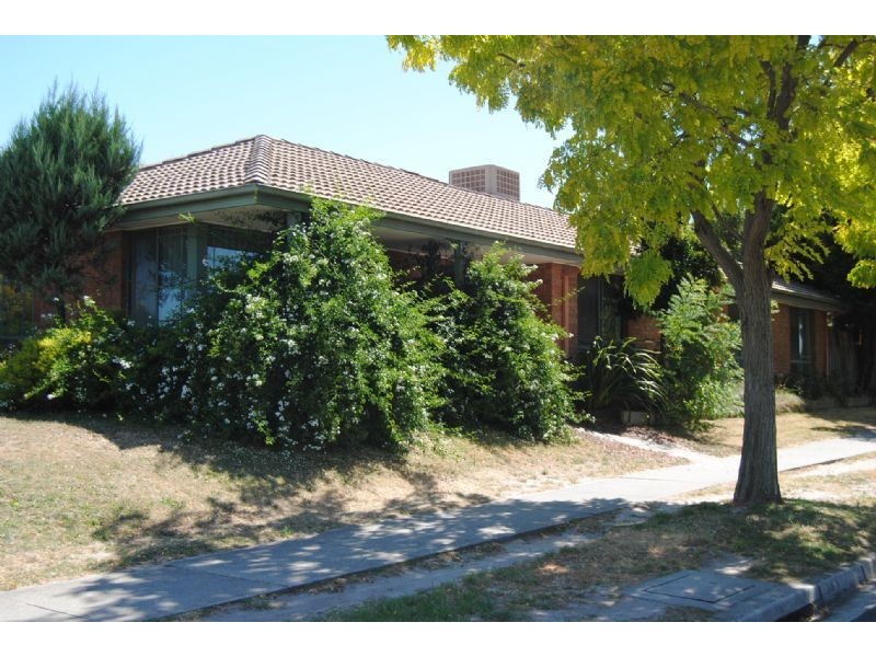 2 Lighthorse Crescent, Narre Warren South VIC 3805