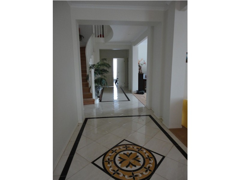 35 Grenfell Rise, Narre Warren South VIC 3805