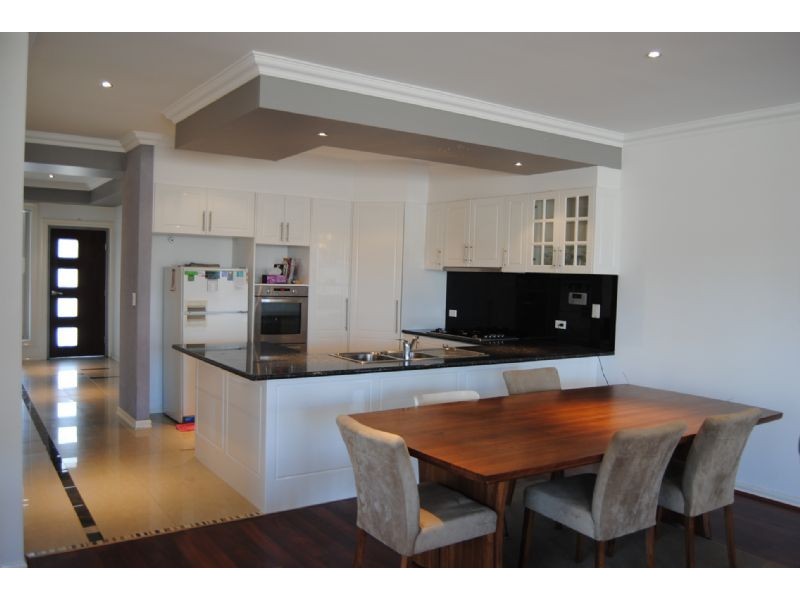 9 Halporter Terrace, Lynbrook VIC 3975