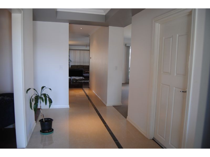 9 Halporter Terrace, Lynbrook VIC 3975