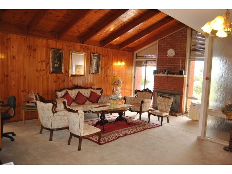 22 Huntington Drive, Hampton Park VIC 3976