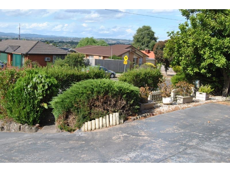 22 Huntington Drive, Hampton Park VIC 3976