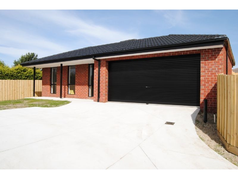 9 Bethune Drive, Hampton Park VIC 3976