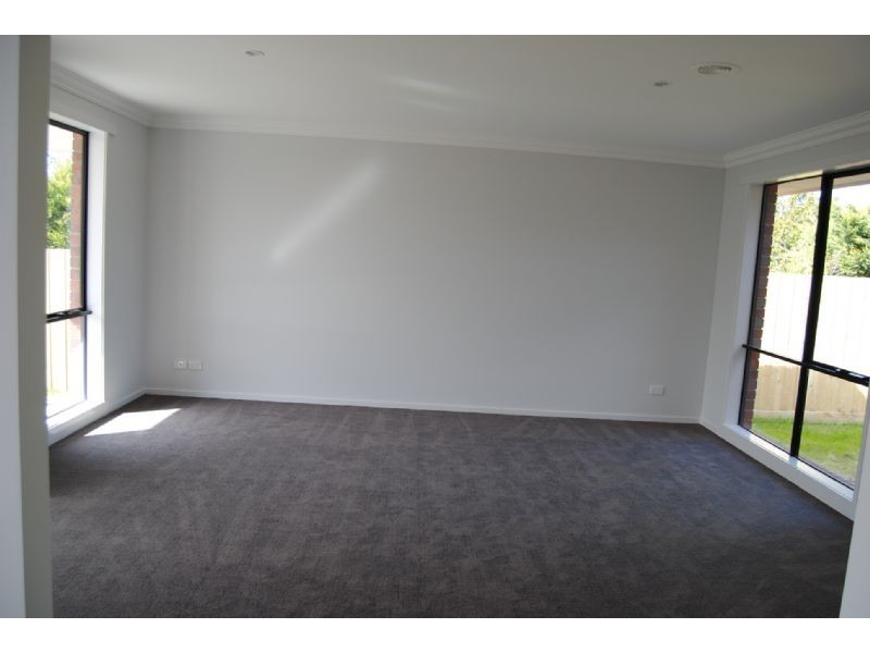 9 Bethune Drive, Hampton Park VIC 3976