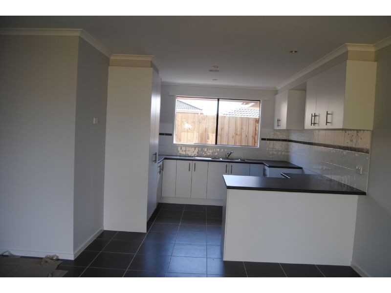 9 Bethune Drive, Hampton Park VIC 3976