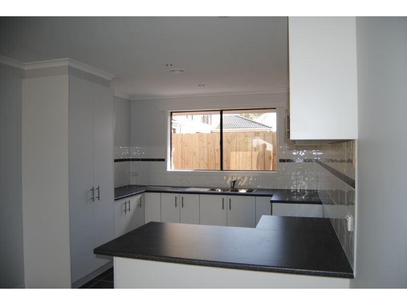 9 Bethune Drive, Hampton Park VIC 3976