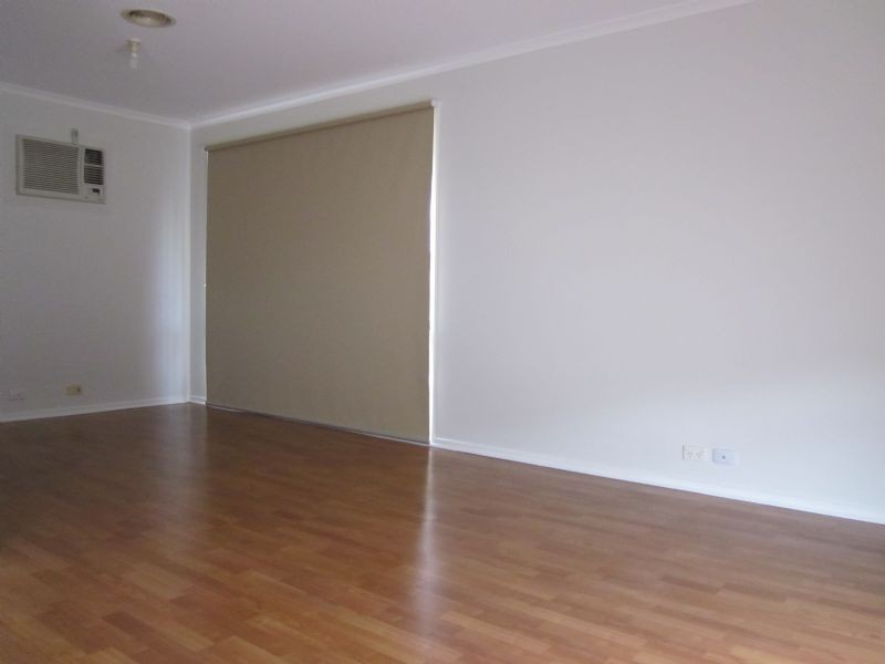5 Hoysted Avenue, Cranbourne North VIC 3977
