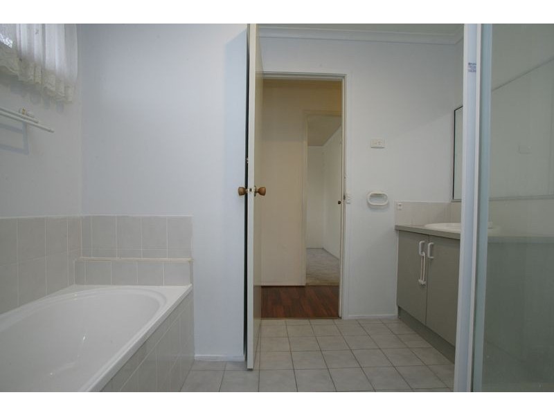 6 Ballina Place, Hampton Park VIC 3976