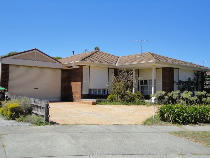 12 Narellan Drive, Hampton Park VIC 3976