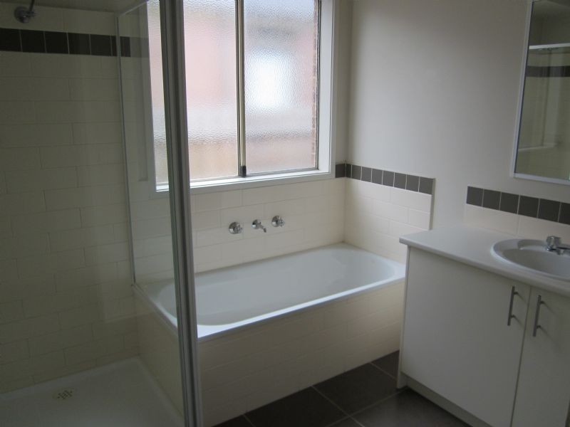 20 Domino Way, Hampton Park VIC 3976