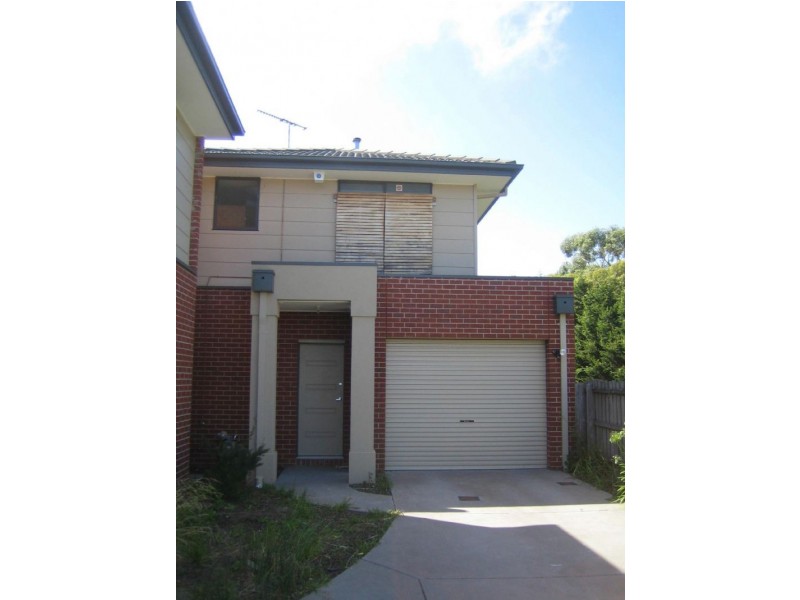 3/30 Simon Court, Hampton Park VIC 3976