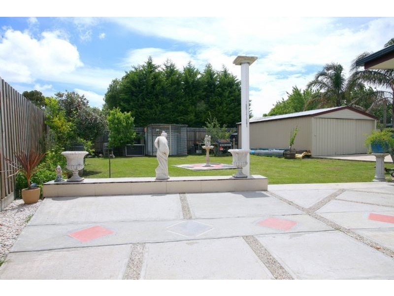 5 Rosalie Ct, Pakenham VIC 3810