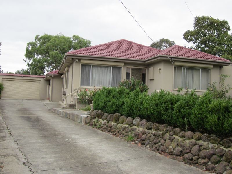 8 Anderson Close, Hampton Park VIC 3976