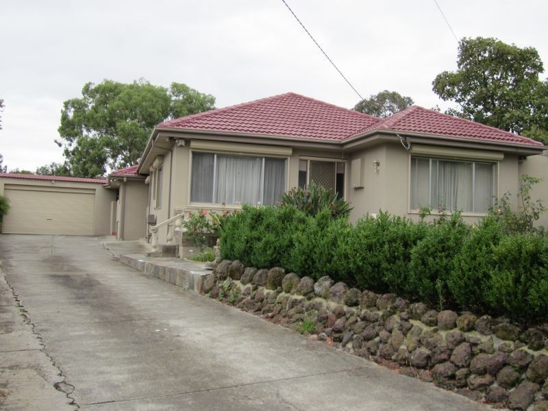 8 Anderson Close, Hampton Park VIC 3976