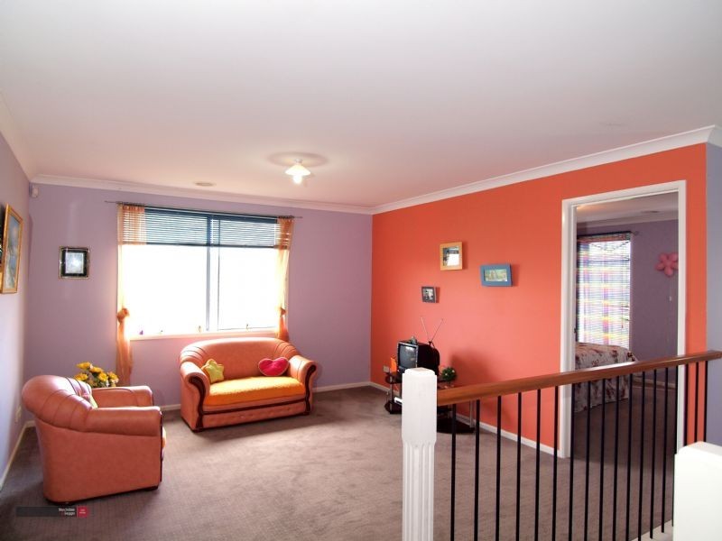 3 Devaney Avenue, Lynbrook VIC 3975