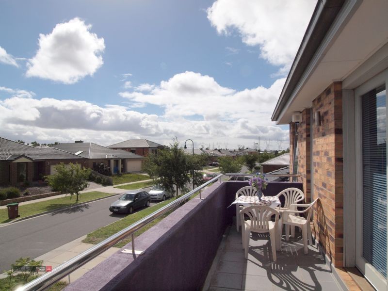 3 Devaney Avenue, Lynbrook VIC 3975