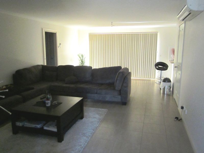 72 Greenvalley Crescent, Hampton Park VIC 3976